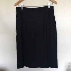 Eileen Fisher NWT black stretchable pencil skirt M